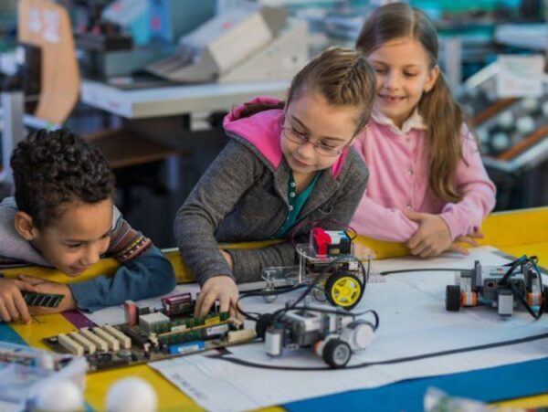 Robotics Classes for Kids Toronto | ICE Robotics